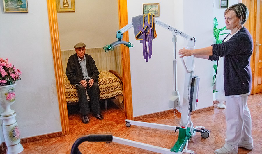 Personasyfamilias_PersonasMayores_AyudaADomicilio_ImagenInterna12_900x530_96pp_JPG_calidad11
