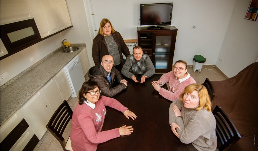PersonasyFamilias_OtrosServicios_Autogestores_900x530
